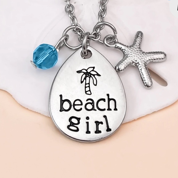 Jewelry - NWT 🌴 ECO-FRIENDLY SILVER-ALLOY STAINLESS STEEL “BEACH GIRL” PALM TREE NECKLACE